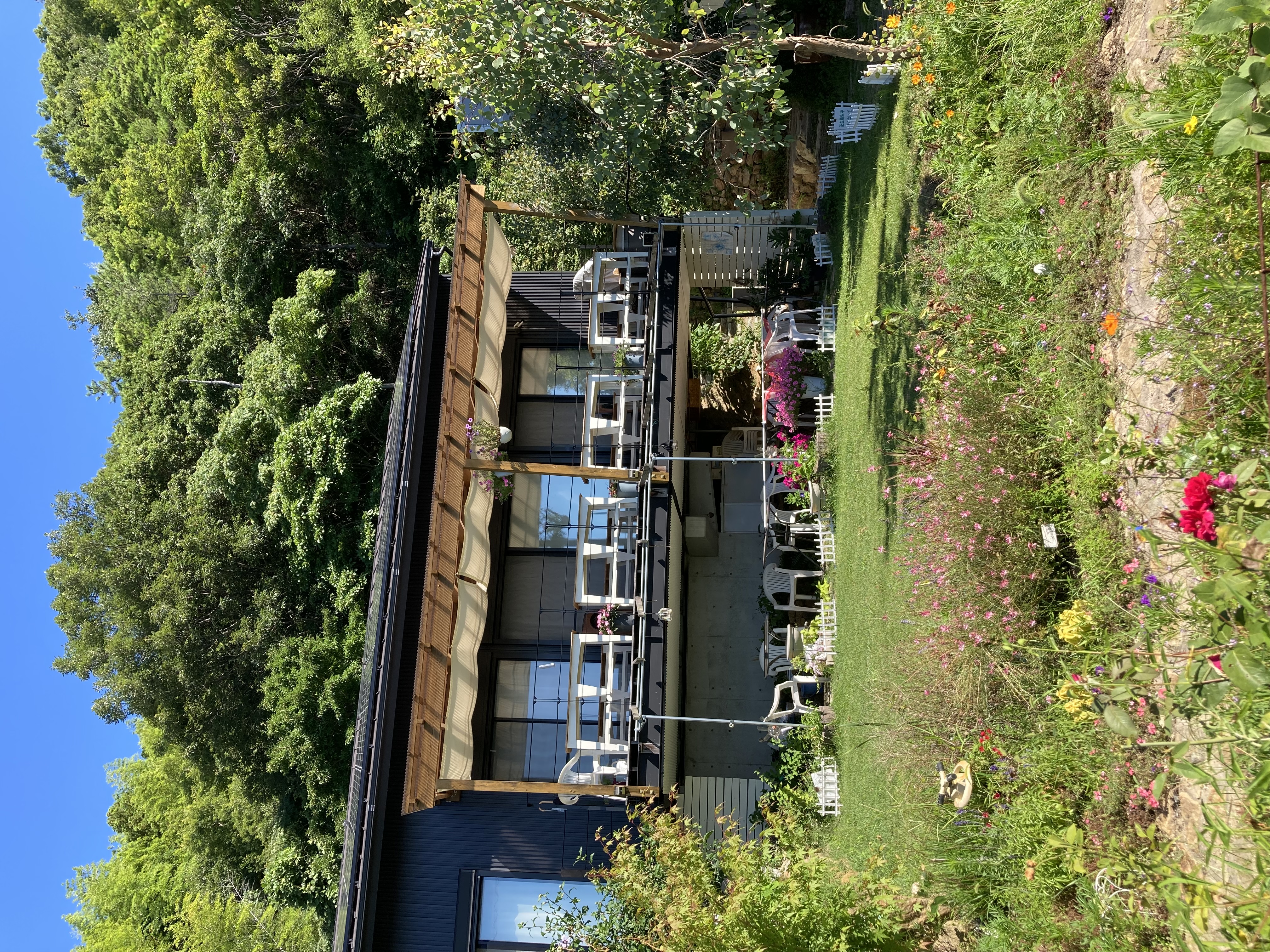 代表自邸テラス